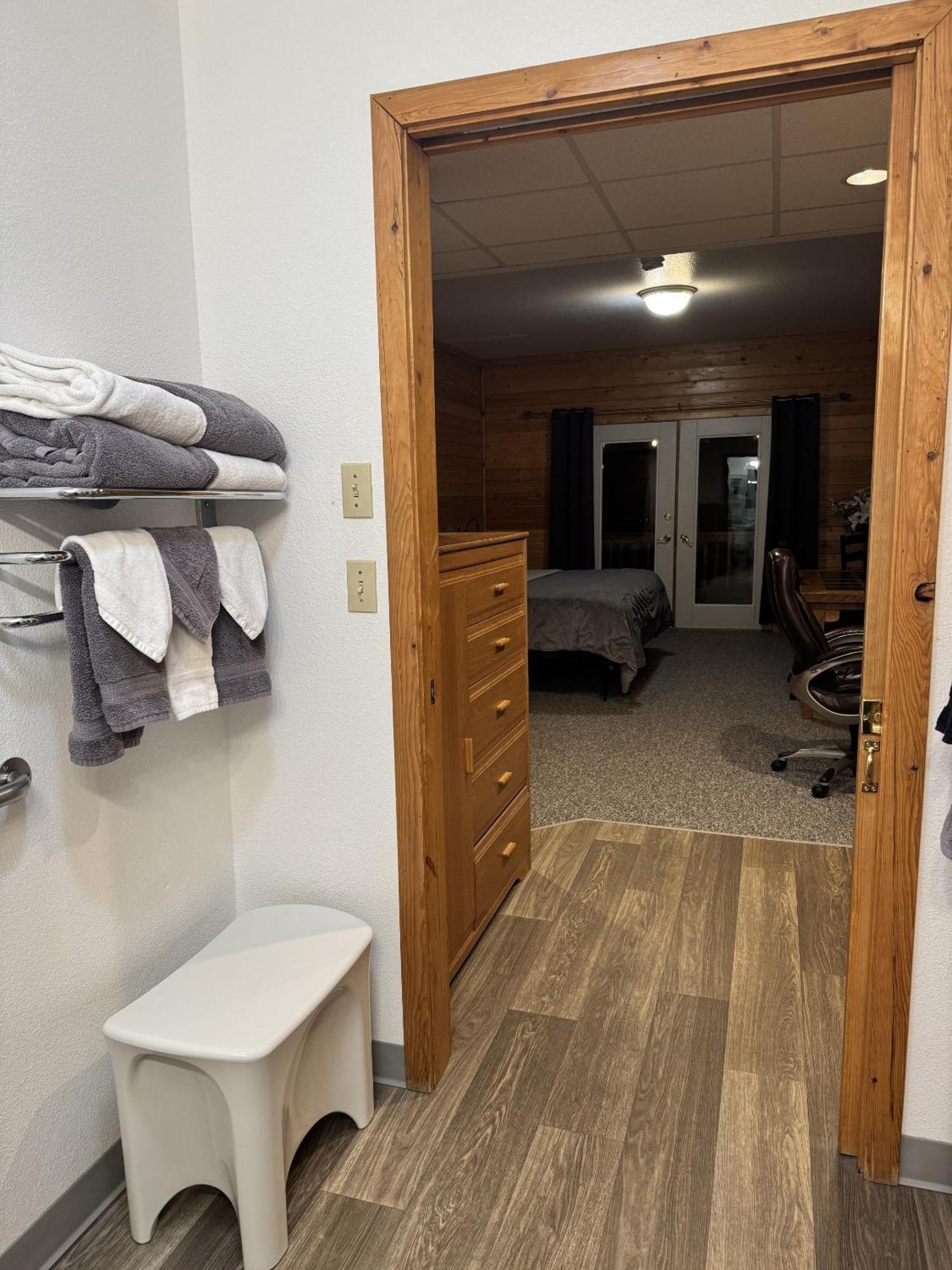 Susitna River Lodging, Suites Толкітна Екстер'єр фото