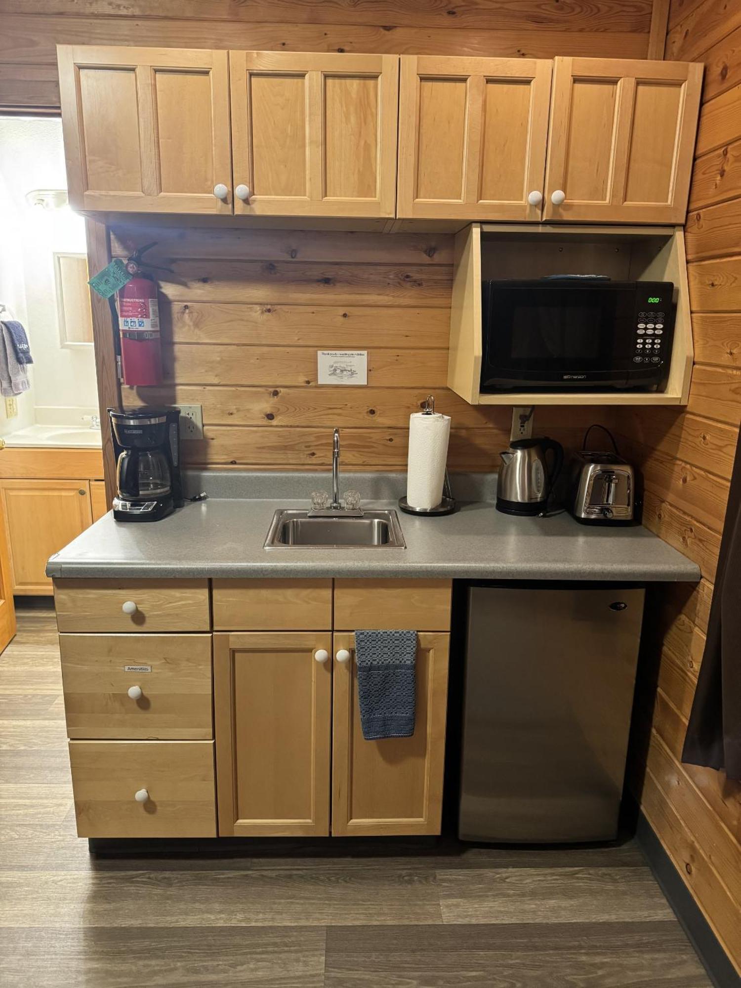 Susitna River Lodging, Suites Толкітна Екстер'єр фото